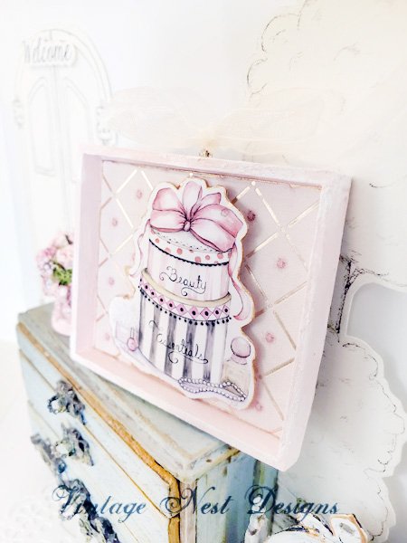 Beauty Essentials No.1:3 Dollhouse Miniature Handmade image 6