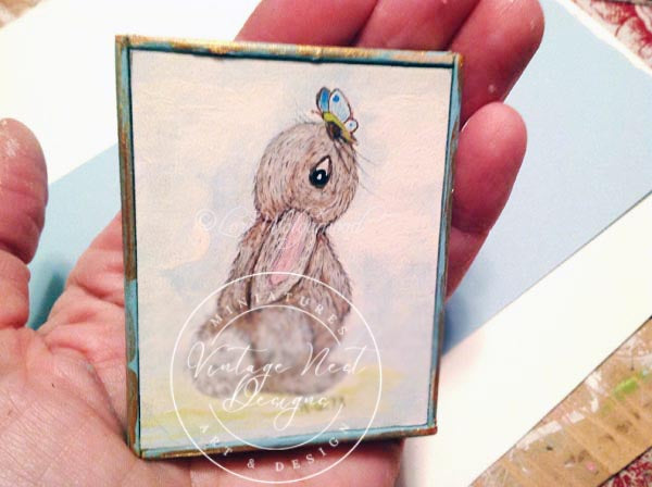 Bunny Butterfly No.1:4 Miniature de maison de poupée faite à la main