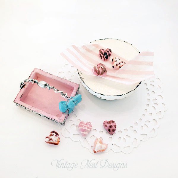 Valentine Cookies Basket No.1 Dollhouse Miniature Handmade image 3