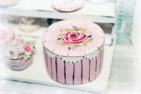 Box No.32 Dollhouse Miniature Handmade image 0