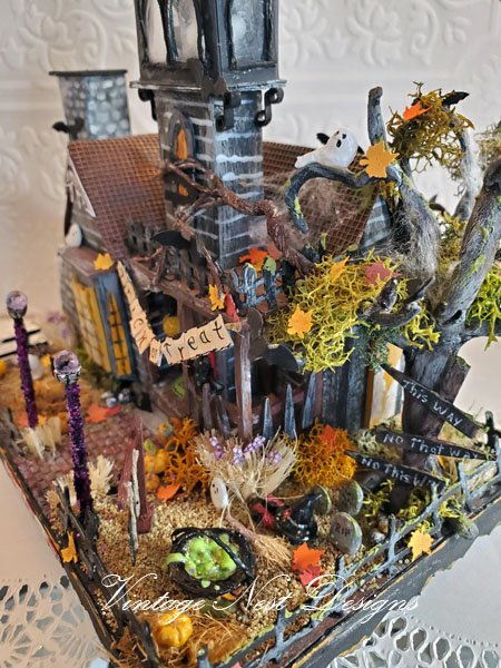Haunted Halloween Mansion No.2 Dollhouse Miniature Handmade image 3
