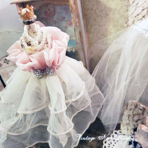 Antique Style Mannequin No.1 Dollhouse Miniature Handmade image 2