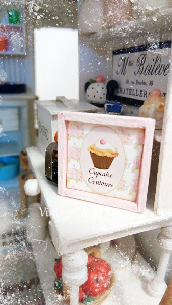 Cupcake No.12 Dollhouse Miniature Handmade image 1