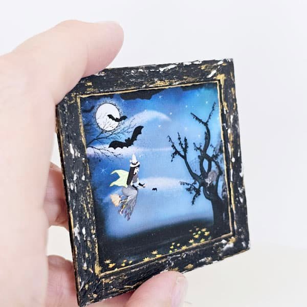 Happy Hauntings No.1:4 Dollhouse Miniature image 1