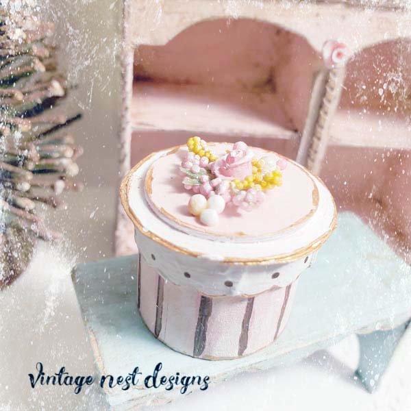 Box No.75 Dollhouse Miniature Handmade image 0