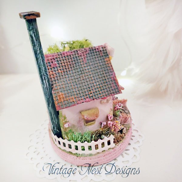 Putz House No.29 Handmade Miniature image 1