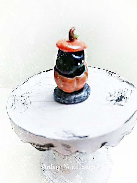 Porcelain Cat in a Pumpkin No.1 Dollhouse Miniature Handmade image 4
