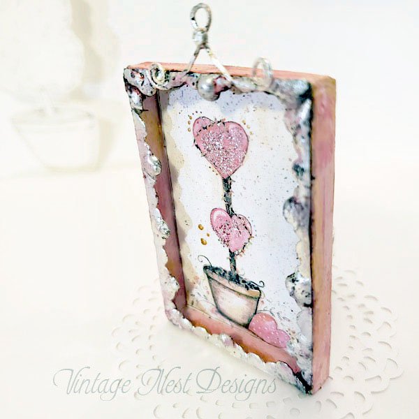 Metal Framed Valentine Topiary No.2 Dollhouse Miniature Handmade image 3