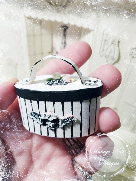 Hat Band Box No.54 Dollhouse Miniature Handmade for Dolls image 3