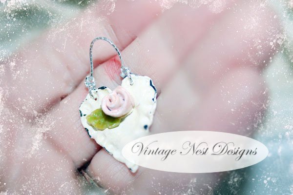 Hanging Heart No.1 Dollhouse Miniature Handmade image 1