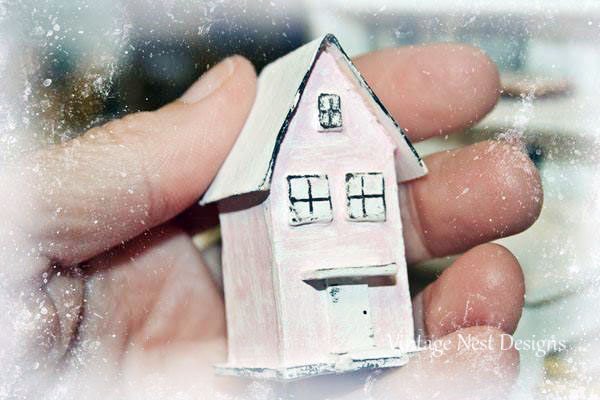 Putz House No.5 Handmade Miniature image 3