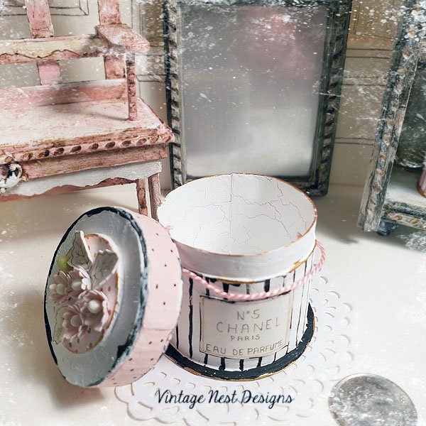 Hat Band Box Pink No.59 Dollhouse Miniature Handmade image 4