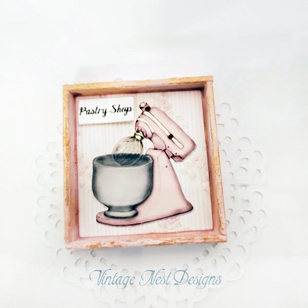 Bakery Pink Mixer No.2:2 Dollhouse Miniature Handmade image 2