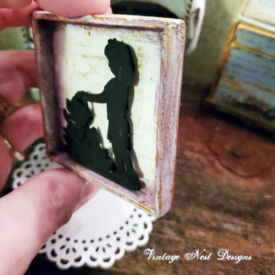 Child Silhouette No.6 Dollhouse Miniature Handmade image 2