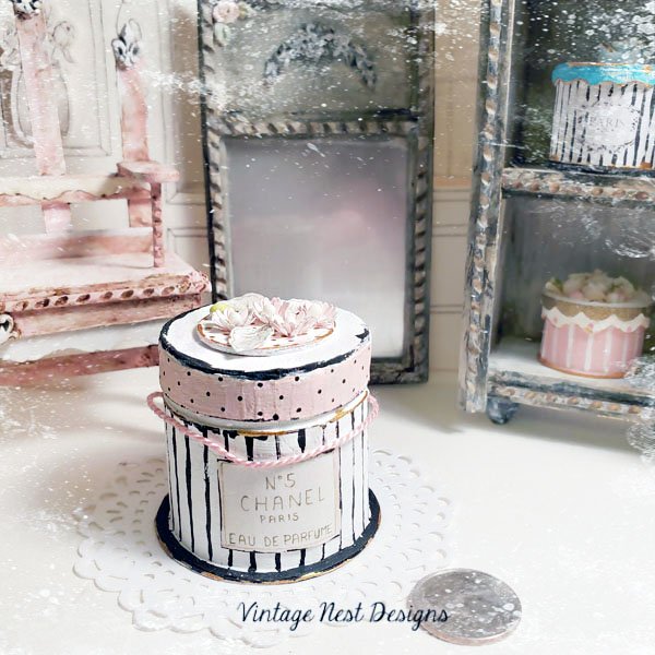 Hat Band Box Pink No.59 Dollhouse Miniature Handmade image 0