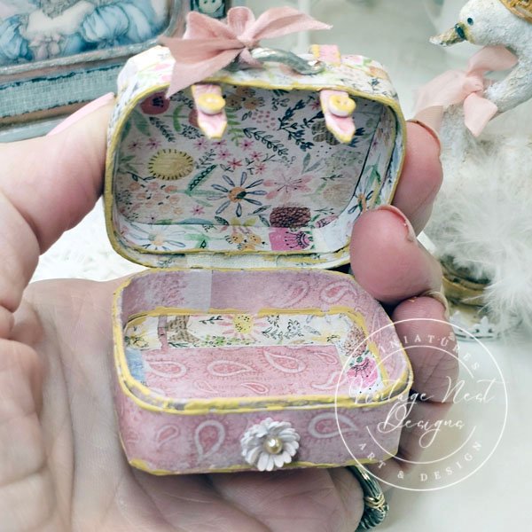 Luggage Suitcase No.53 Dollhouse Miniature Handmade image 4