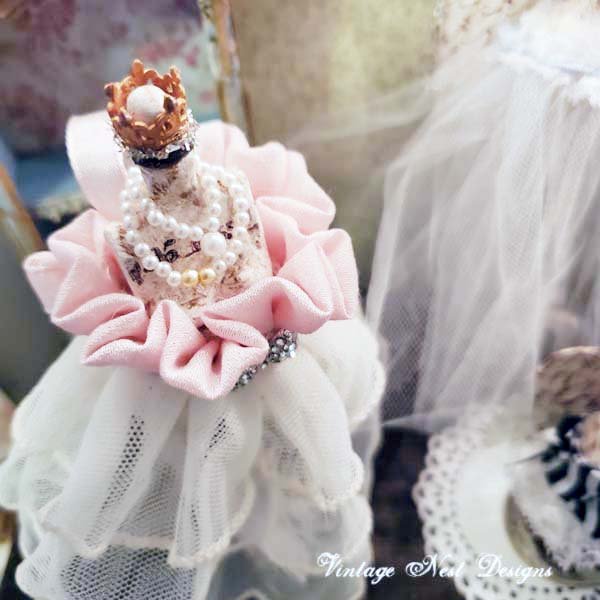 Antique Style Mannequin No.1 Dollhouse Miniature Handmade image 3