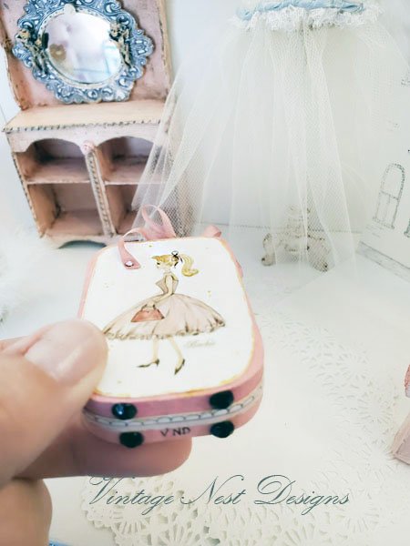 Barbie Suitcase No.5:2 Dollhouse Miniature Handmade image 2