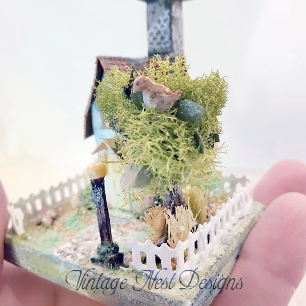 Putz House No.32 Handmade Miniature image 1