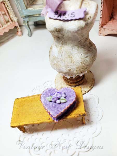 Valentine Sweetheart Box No.114 Dollhouse Miniature Handmade image 0