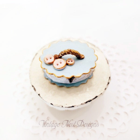 Hat Band Box No.95 Dollhouse Miniature Handmade image 1