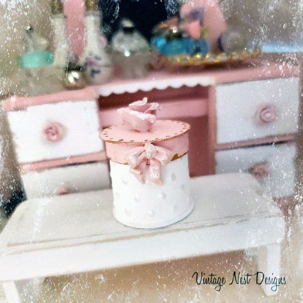 Box No.86 Dollhouse Miniature Handmade image 0