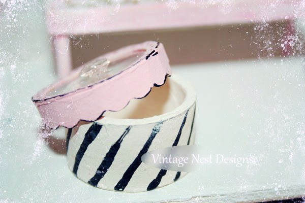 Pink & Black Cookie Box No.1 Dollhouse Miniature Handmade image 4