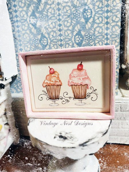 Le Treats Cupcakes No.2:1 Dollhouse Miniature Handmade image 1
