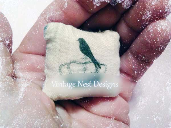 Bird Crown Pillow No.1 Dollhouse Miniature Handmade image 2