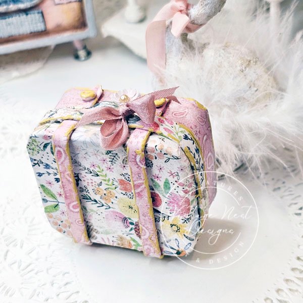 Luggage Suitcase No.53 Dollhouse Miniature Handmade image 6