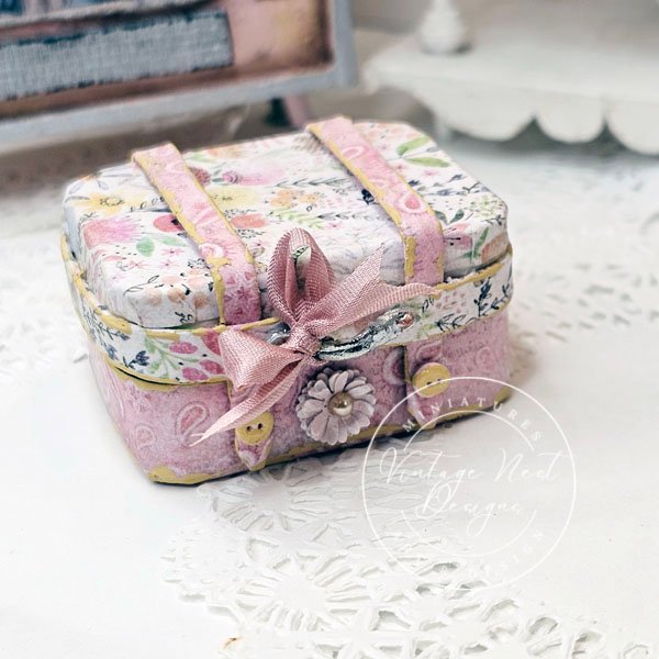 Luggage Suitcase No.53 Dollhouse Miniature Handmade image 7