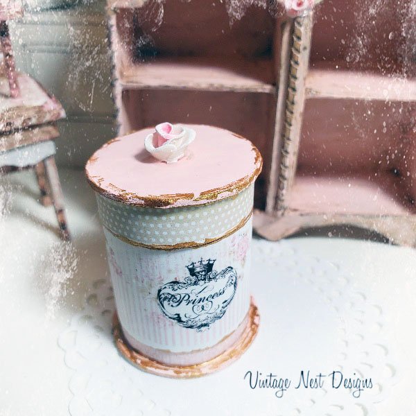 Box No.98 Dollhouse Miniature Handmade image 0