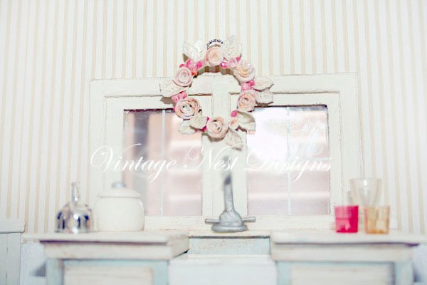 Wreath with Roses No.1 Dollhouse Miniature Porcelain Handmade image 2