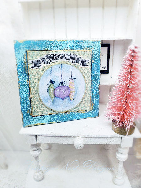 Miniature Christmas Bulbs No.5:1 Handmade for Dollhouse