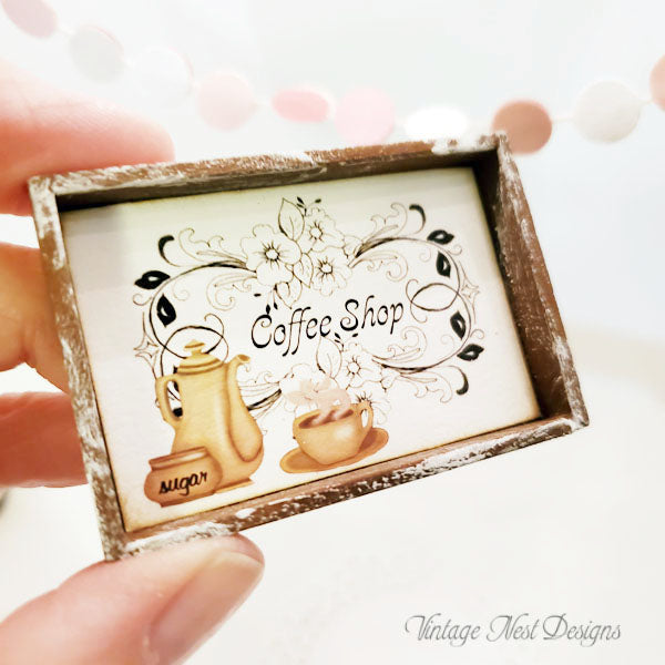 Graphisme de café n°1:2 Maison de poupée miniature cadre métal fait main