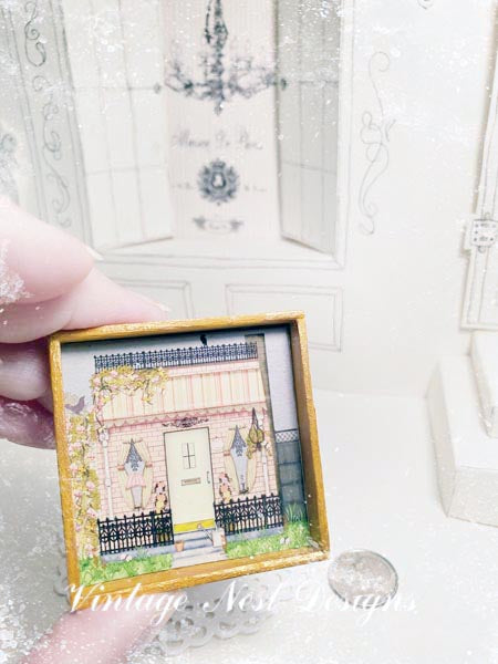 Maison de poupée miniature n°1:1 du Cottage de Grand-mère, encadrée à la main en bois