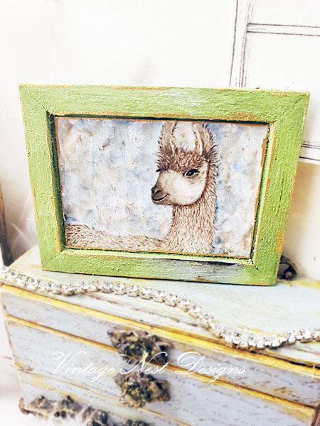 Lama Miniature n° 1:1, Maison de poupée, Cadre en bois fait main, Art