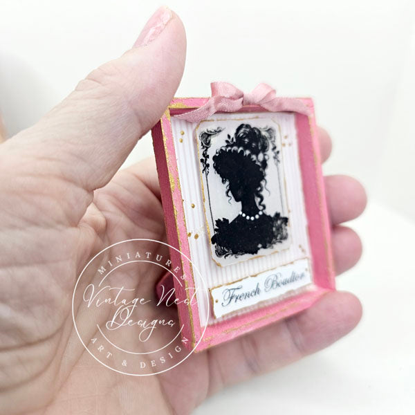 Miniature Silhouette Doll No.1-1 Art , Pink Wood Frame Dollhouse Diorama 1:12 Scale
