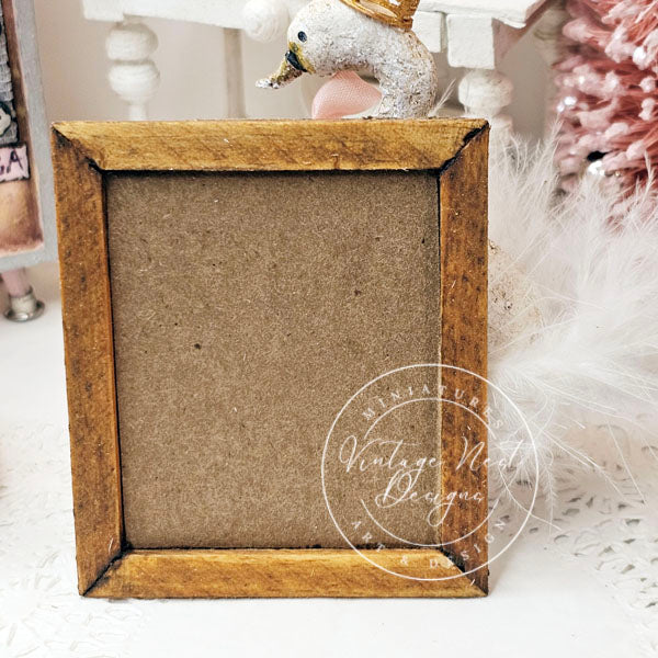 Femme asiatique miniature n°2:2 Cadre en bois Maison de poupée Décoration murale Diorama Boîte d'ombre