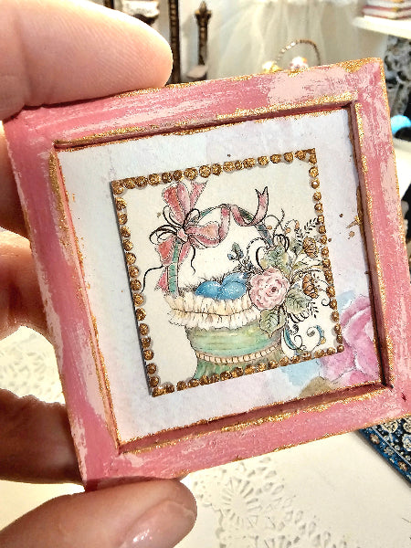 Miniature Panier de Fleurs N°1:2 Cadre en Bois Art Diorama Boîte à Ombre pour Chambre