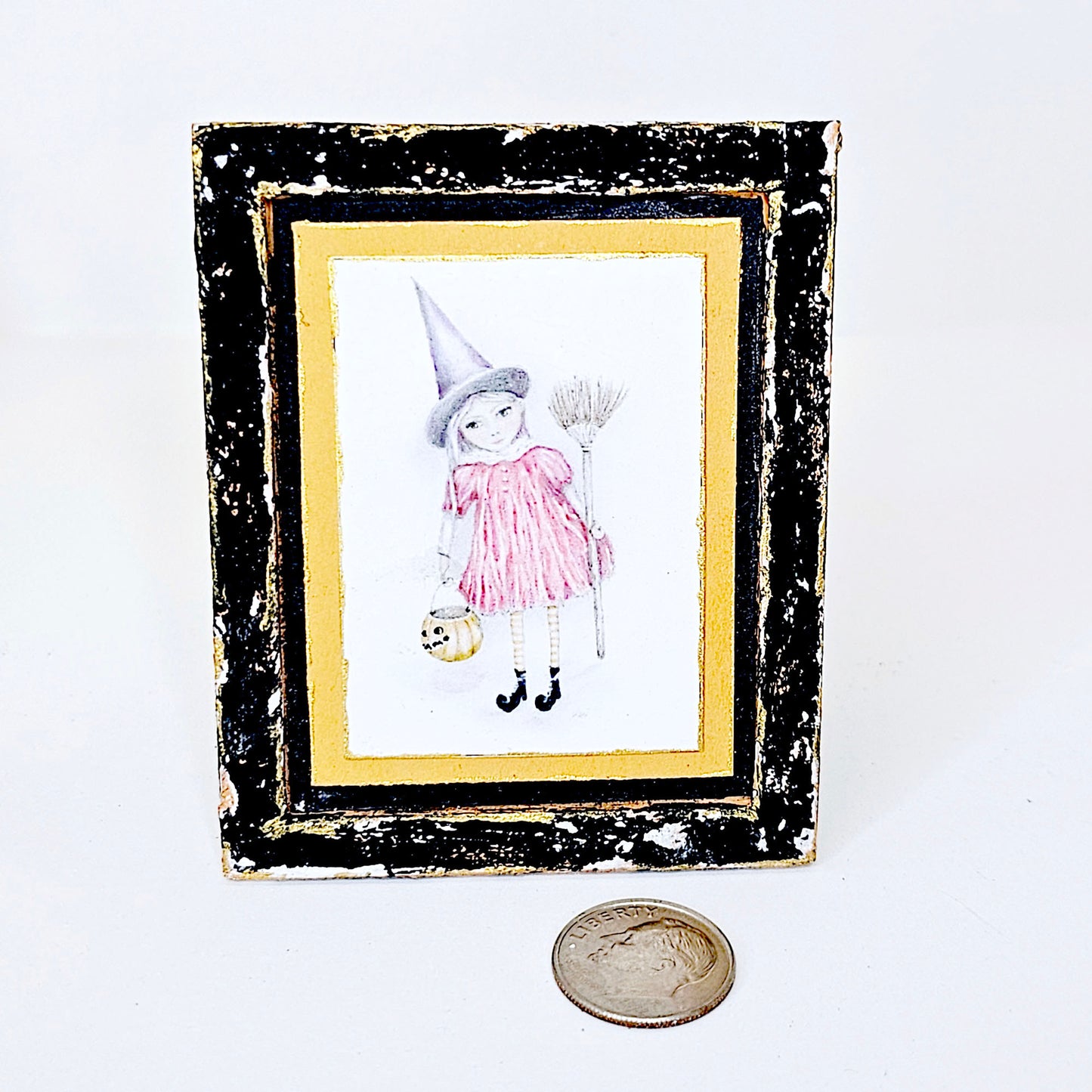 Miniature Fille Sorcière d'Halloween N°2:2 Cadre en Bois Fait Main pour Maison de Poupée Art