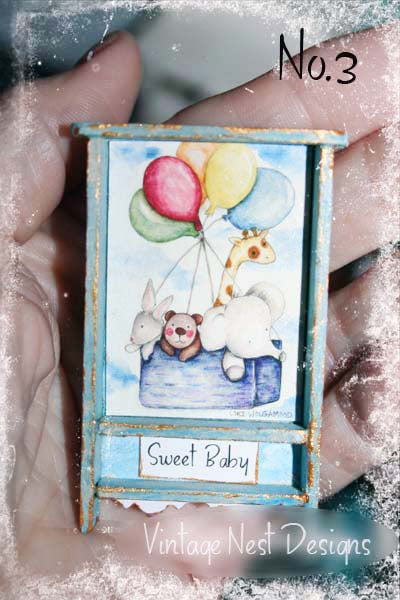 Animaux et ballons n°1 : 3 Miniatures de maison de poupée en bois encadrées faites à la main