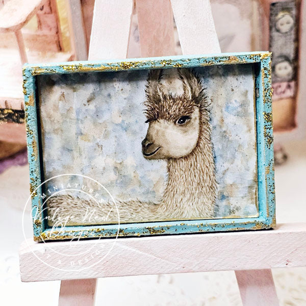 Mini Lama N°1:3 Maison de poupée encadrée en bois faite à la main