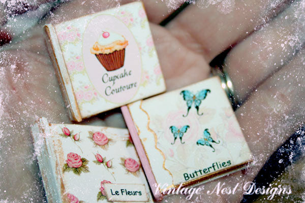 Livres Shabby Chic n°6 pour diorama de maison de poupée miniature ou boîte d'ombre