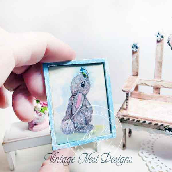 Bunny Butterfly N°1:5 Miniature de Maison de Poupée Faite Main