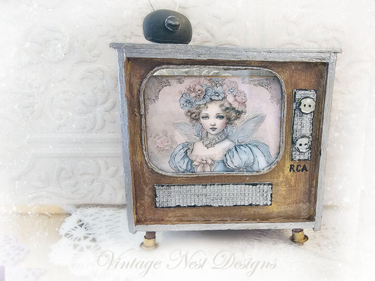 Miniature Retro TV No.2 Brown Dollhouse Home Furniture Decor 1:12 Scale