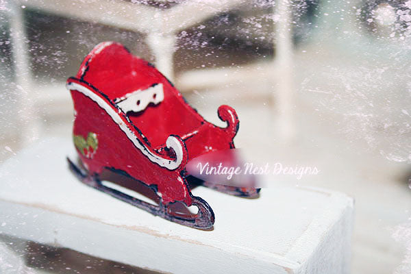 Red Sleigh No.1 Dollhouse Miniature Handmade