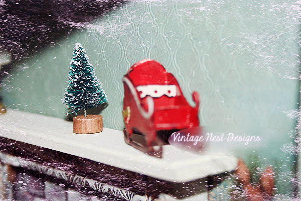 Red Sleigh No.1 Dollhouse Miniature Handmade