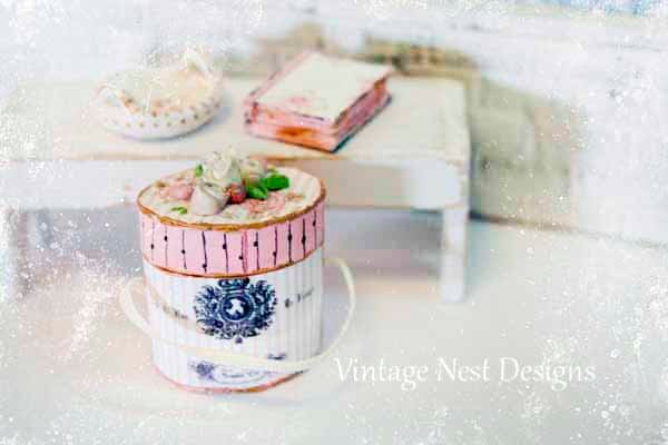Hat Box No.42 Dollhouse Miniature Handmade image 3