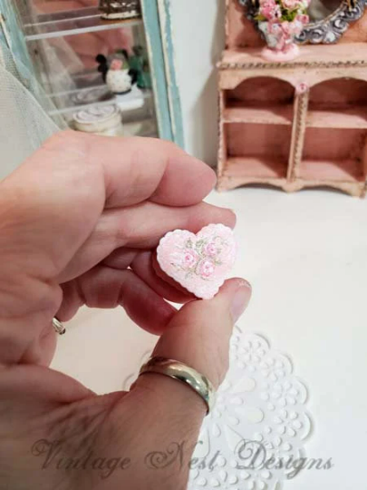 Heart & Roses Box No.1 Dollhouse Miniature Handmade image 1
